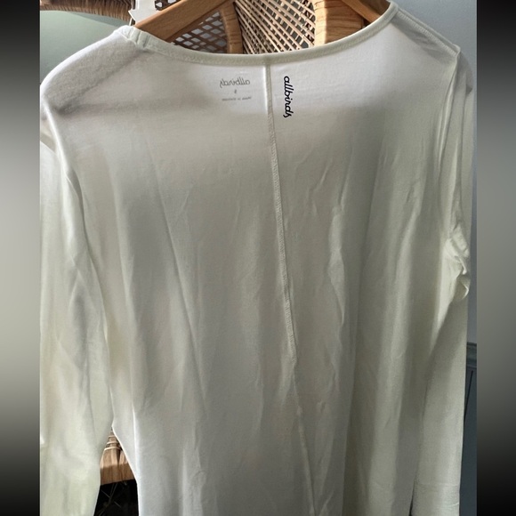 Allbirds Natural Flow Studio Long Sleeve - Picture 9 of 12